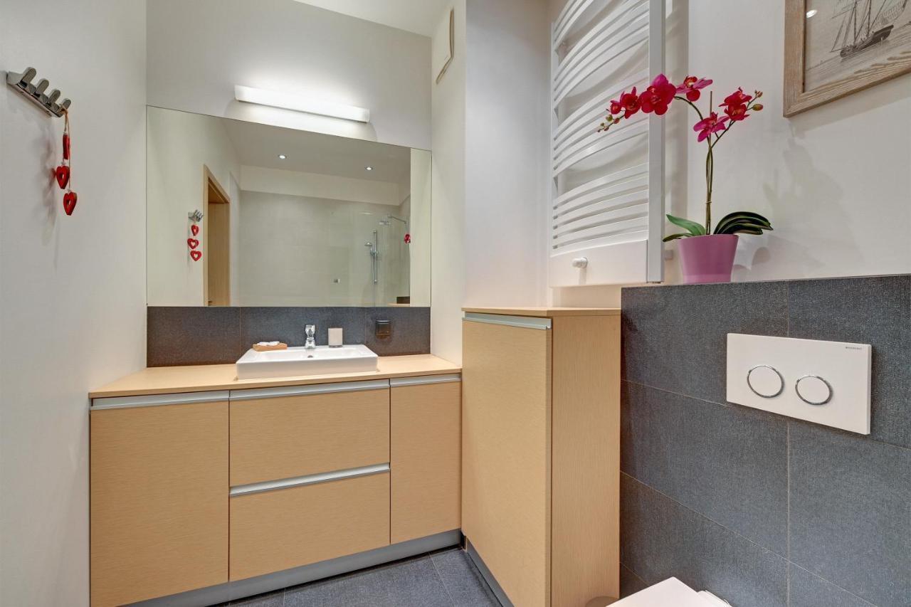 Apartments Riva - Nadmorski Dwor Premium Danzica Esterno foto